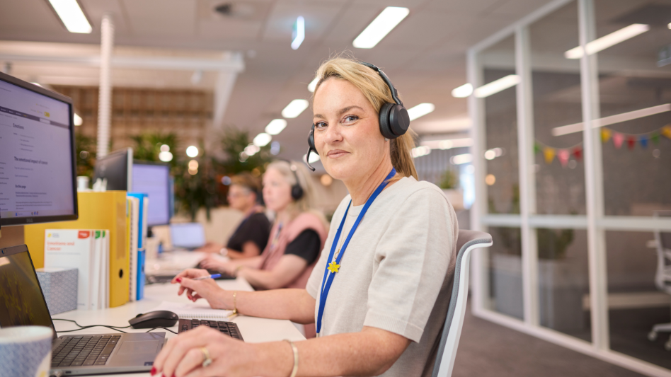 Cancer nurse supporting people with cancer